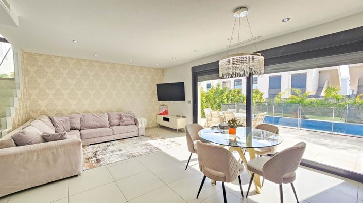 Image No.17-3 Bed Villa for sale
