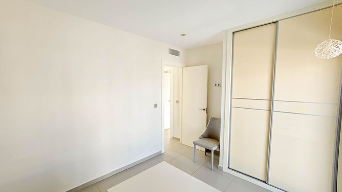 Image No.20-3 Bed Villa for sale
