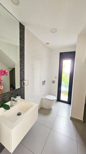 Image No.42-3 Bed Villa for sale