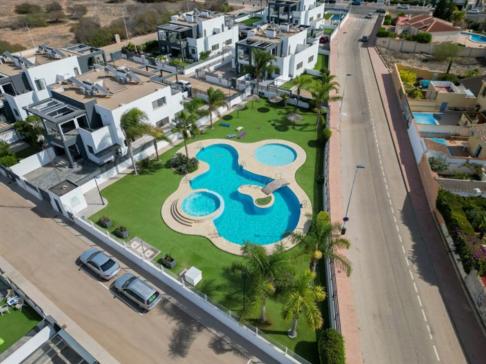 Image No.36-Quad de 2 chambres à vendre à Torrevieja