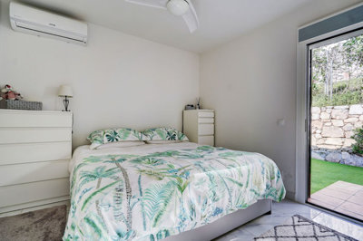 10-bb915d1cb19341576dcdc994b81ab9c5