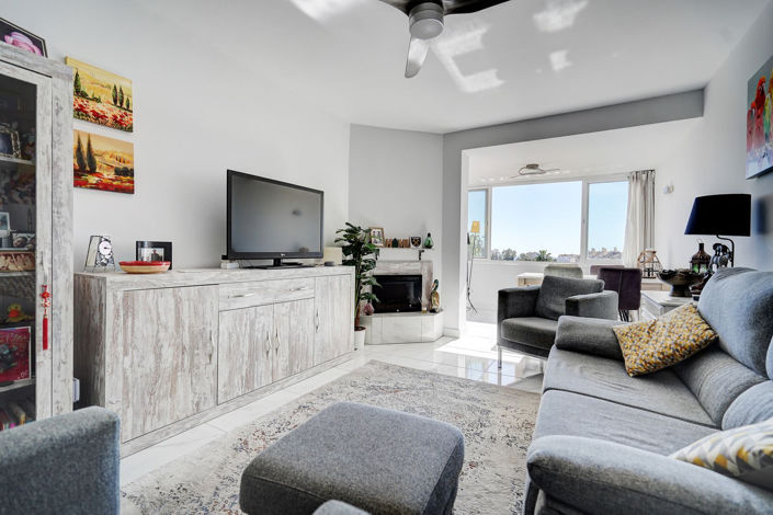 Image No.3-2 Bed Villa for sale