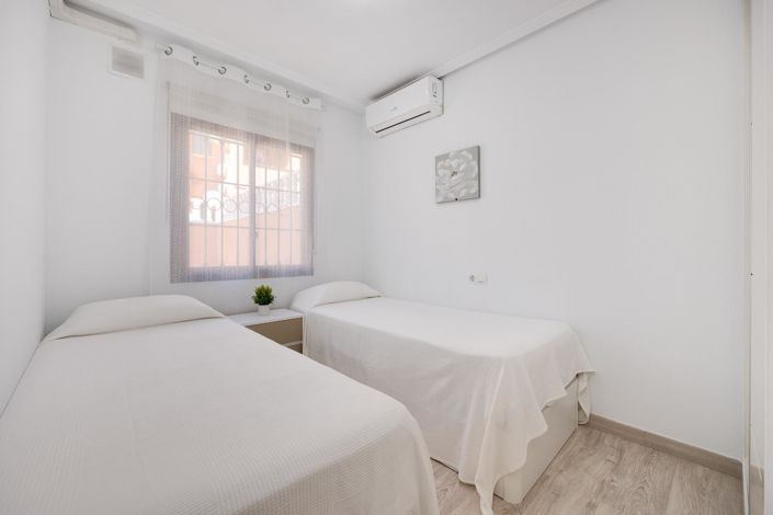 Image No.7-Bungalow de 2 chambres à vendre à Torrevieja