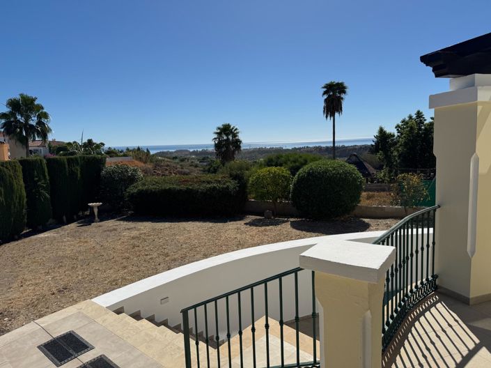 Image No.3-Maison de 5 chambres à vendre à Estepona