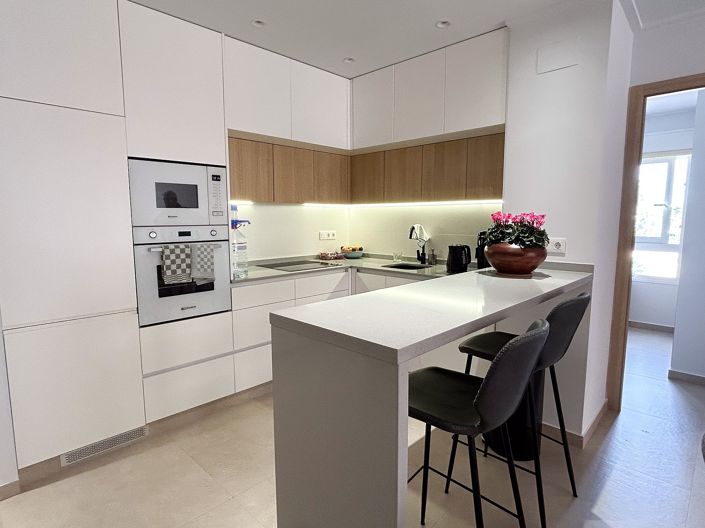 Image No.4-3 Bed Apartment for sale