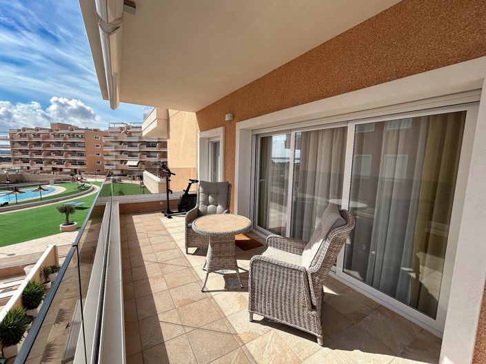 Image No.9-3 Bed House for sale