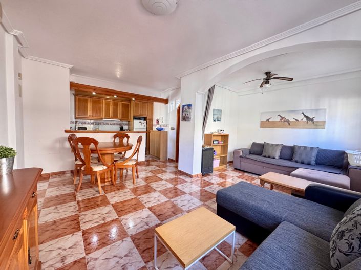 Image No.6-2 Bed Townhouse for sale