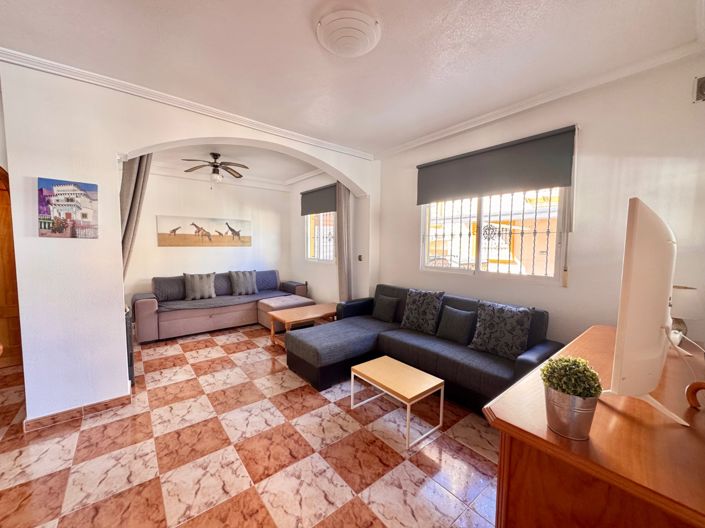 Image No.9-2 Bed Townhouse for sale