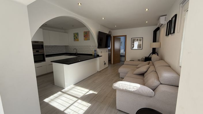 Image No.15-2 Bed Villa for sale