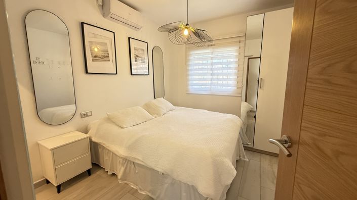 Image No.32-2 Bed Villa for sale