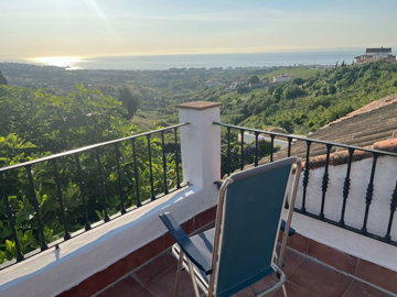 2-5bd7b9d04b45e33852eaf0ec6670150d