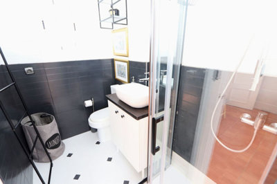 12-53013098fcab6c38b1379cd33298e050