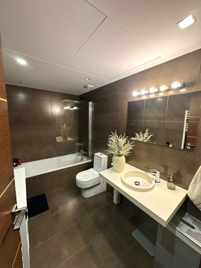 Image No.7-3 Bed Apartment for sale