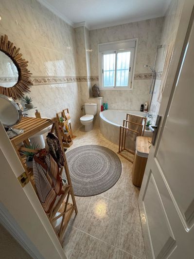 Image No.18-3 Bed Townhouse for sale