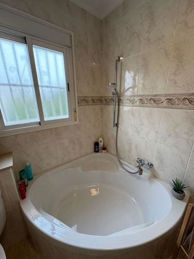 Image No.19-3 Bed Townhouse for sale