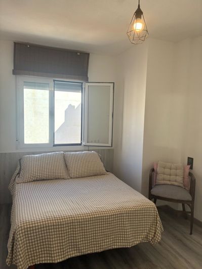 Image No.21-2 Bed House for sale
