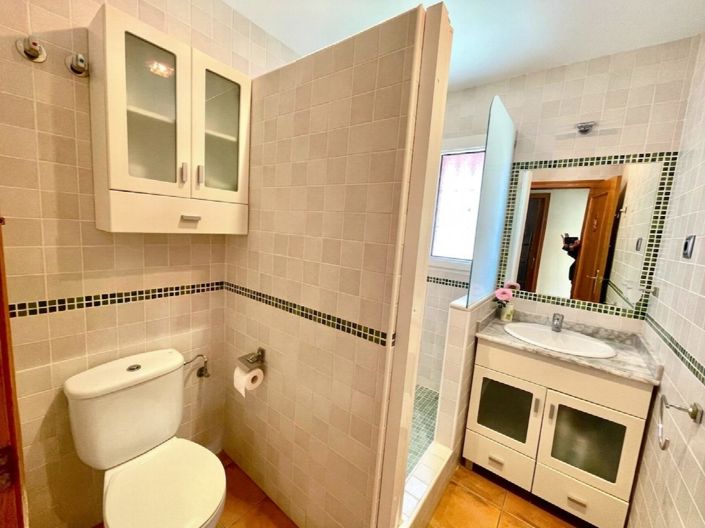 Image No.18-4 Bed Townhouse for sale