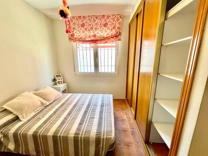 Image No.5-4 Bed Townhouse for sale