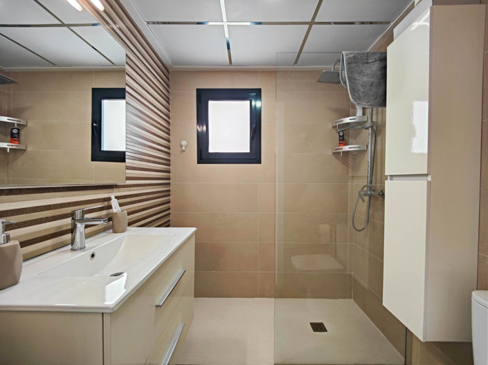 Image No.23-3 Bed Apartment for sale