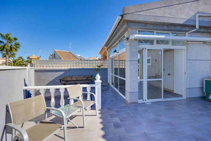 Image No.16-3 Bed House for sale