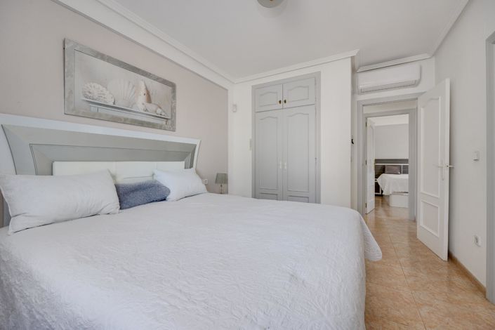 Image No.31-3 Bed House for sale