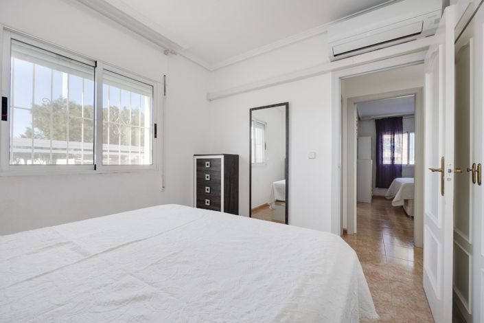 Image No.39-3 Bed House for sale