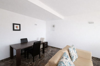 10-bb915d1cb19341576dcdc994b81ab9c5