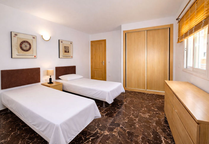 Image No.20-2 Bed Apartment for sale