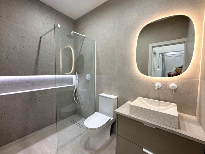 Image No.10-2 Bed Villa for sale