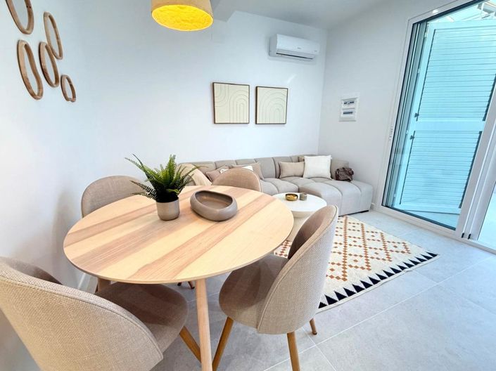 Image No.3-2 Bed Villa for sale