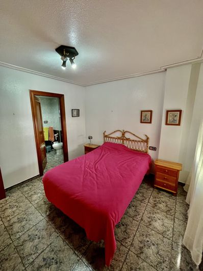 Image No.12-3 Bed Apartment for sale