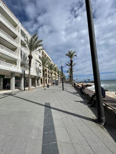 Image No.30-3 Bed Apartment for sale