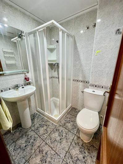 Image No.33-3 Bed Apartment for sale
