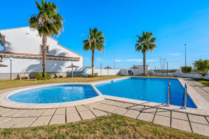 Image No.4-3 Bed Townhouse for sale