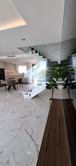 Image No.15-3 Bed House for sale