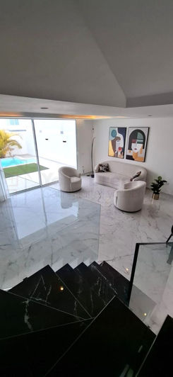 Image No.23-3 Bed House for sale