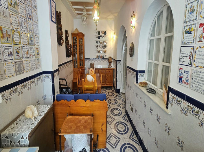 Image No.10-5 Bed Apartment for sale