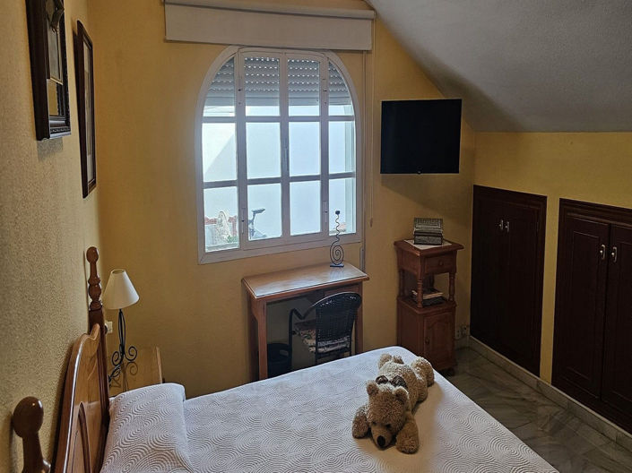 Image No.27-5 Bed Apartment for sale