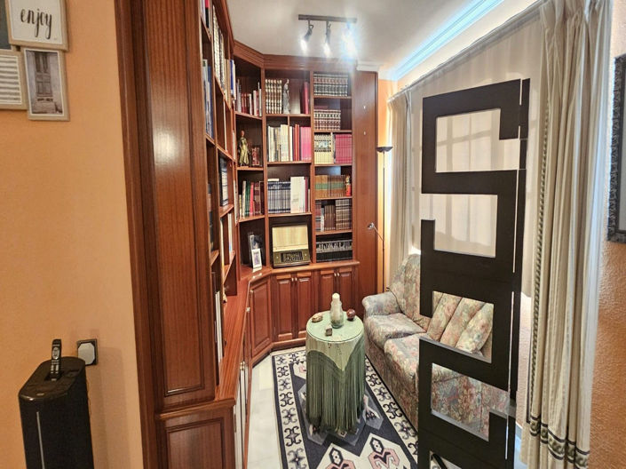 Image No.41-5 Bed Apartment for sale