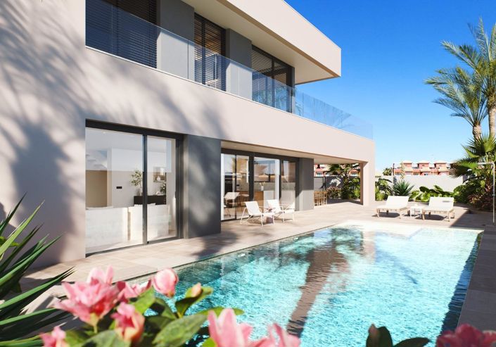 Image No.2-5 Bed Villa for sale