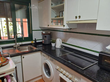 8-e64a9055bba3e77ac8aca3b893cdf826