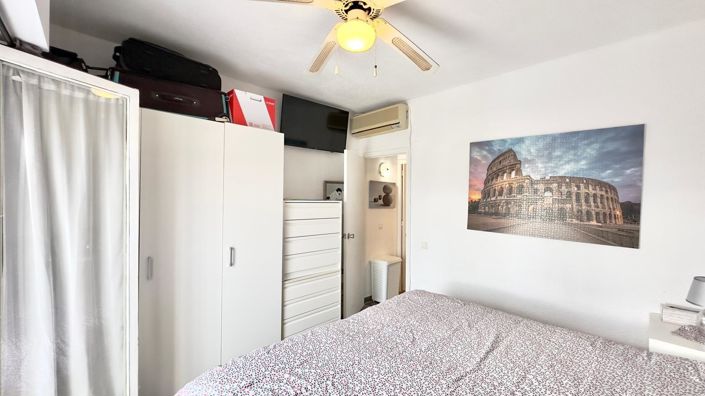 Image No.19-2 Bed Townhouse for sale