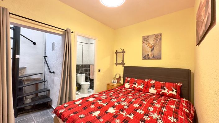 Image No.24-2 Bed Townhouse for sale