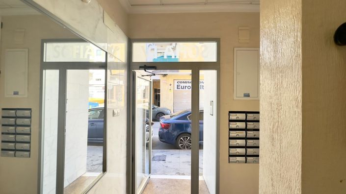 Image No.28-2 Bed Apartment for sale