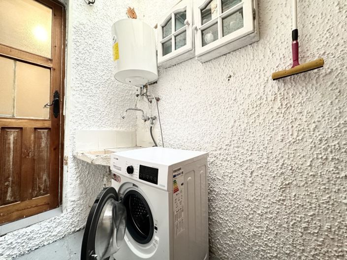 Image No.15-2 Bed Townhouse for sale