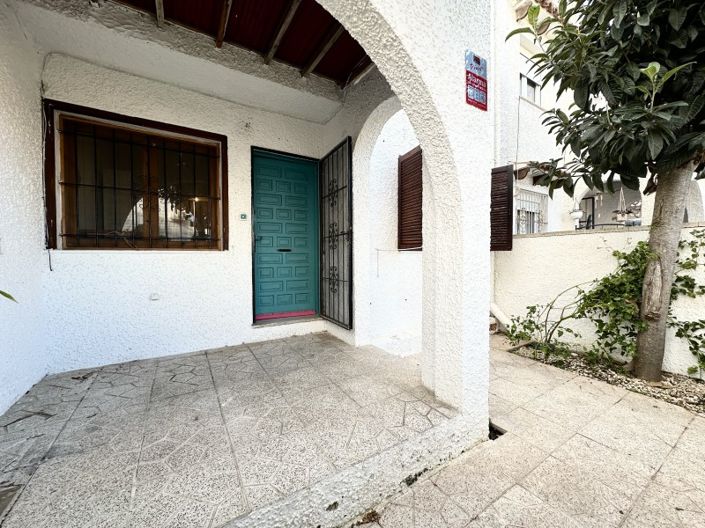 Image No.26-2 Bed Townhouse for sale