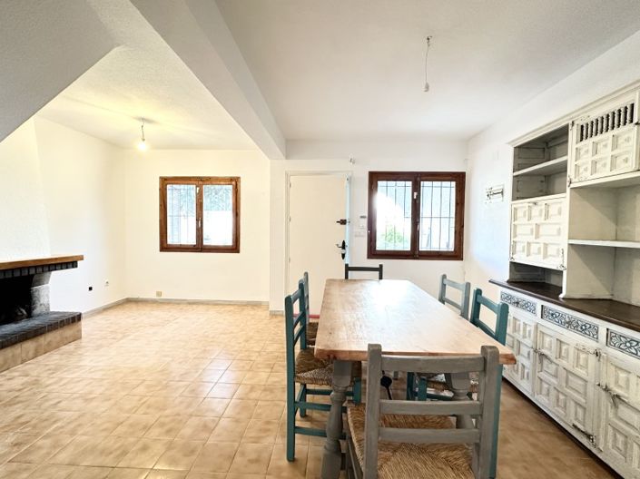 Image No.9-2 Bed Townhouse for sale