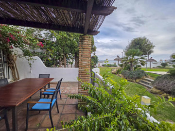 2-5bd7b9d04b45e33852eaf0ec6670150d