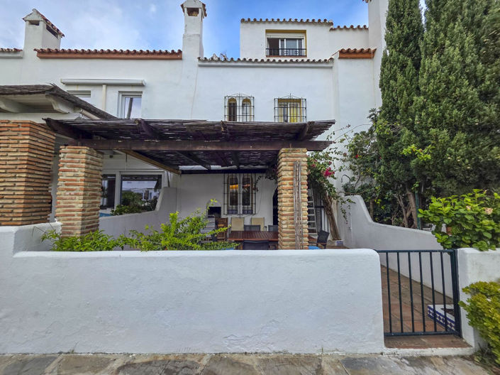 Image No.3-Villa de 5 chambres à vendre à Casares