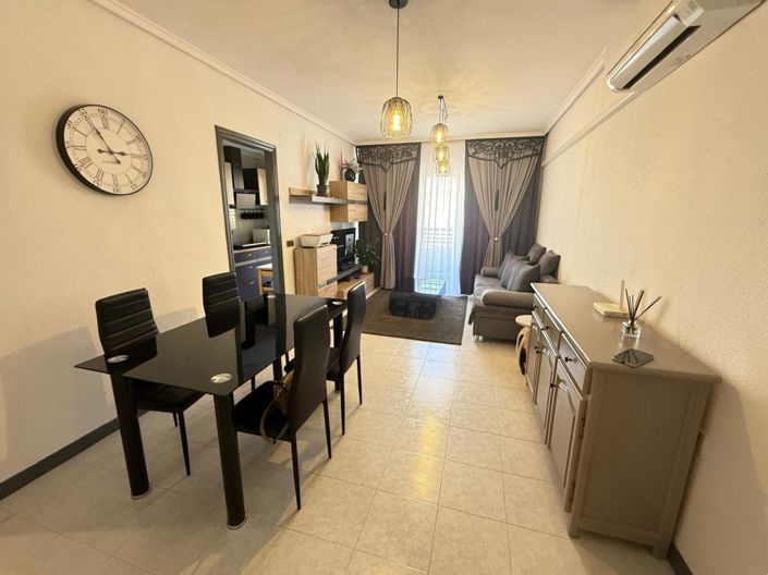 Image No.2-Appartement de 1 chambre à vendre à Torrevieja